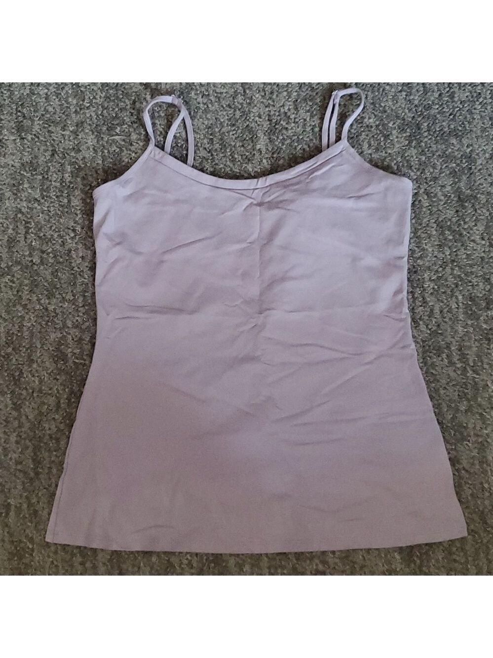 Ladies top size medium $5 if 2 or more items are purchased